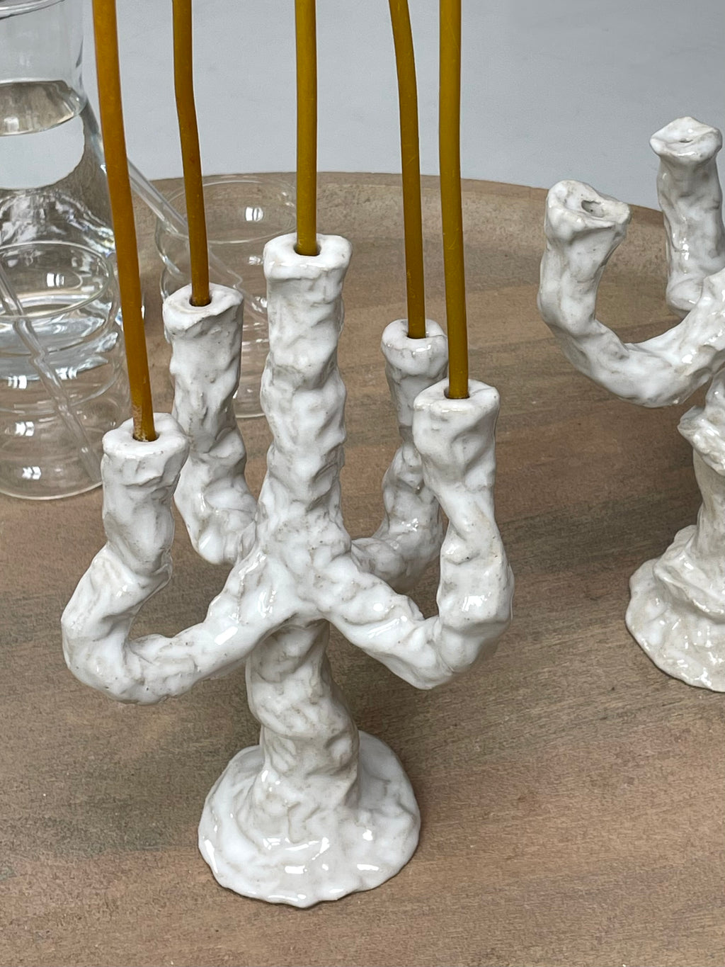 WHITE EDGY-MINIMALIST Candelabra