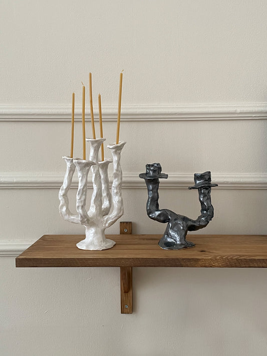 10 CANDLEHOLDER